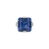 SAPPHIRE AND DIAMOND RING - photo 1