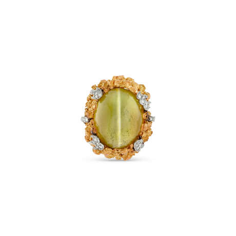 CAT'S EYE CHRYSOBERYL AND DIAMOND RING - photo 1