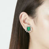 EMERALD AND DIAMOND EARRINGS - Foto 2