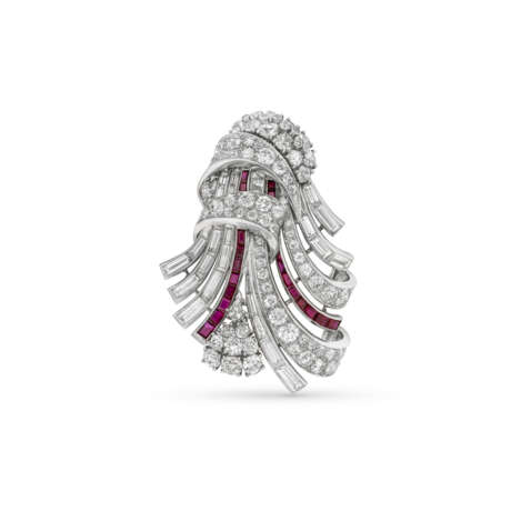 TRABERT & HOEFFER MAUBOUSSIN RUBY AND DIAMOND BROOCH - photo 1