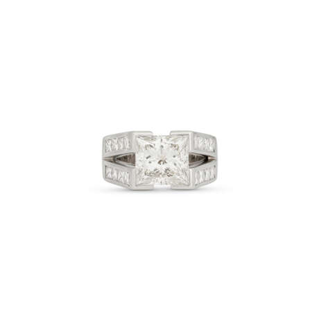 DIAMOND RING - photo 1