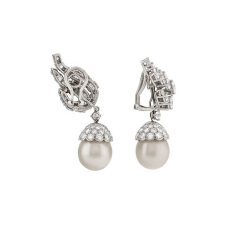 TIFFANY & CO. CULTURED PEARL AND DIAMOND EARRINGS - photo 3