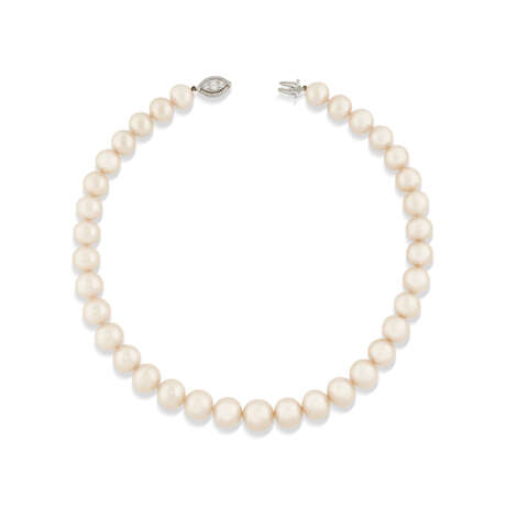 CULTURED PEARL AND DIAMOND NECKLACE - photo 3