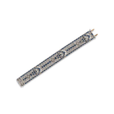 NO RESERVE | MARCUS & CO., OSCAR HEYMAN & BROTHERS, ART DECO SAPPHIRE AND DIAMOND BRACELET - photo 3