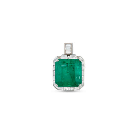 EMERALD AND DIAMOND PENDANT - photo 1