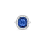 SAPPHIRE AND DIAMOND RING - photo 1