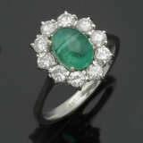 Klassischer Smaragd-Diamantring - photo 1