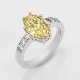 Großer Natural Yellow-Diamant-Solitärring - фото 1