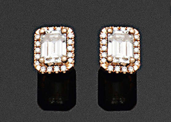 Paar hochfeine Diamant-Solitärohrringe - фото 1