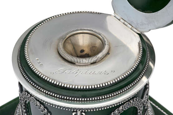 A SILVER-MOUNTED NEPHRITE INKWELL - photo 3