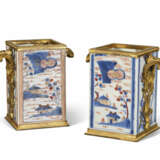 A PAIR OF LOUIS XV ORMOLU-MOUNTED CHINESE IMARI PORCELAIN SQUARE CACHE-POTS - фото 1