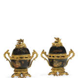 A PAIR OF LOUIS XV ORMOLU-MOUNTED JAPANESE LACQUER POT-POURRI VASES - photo 1