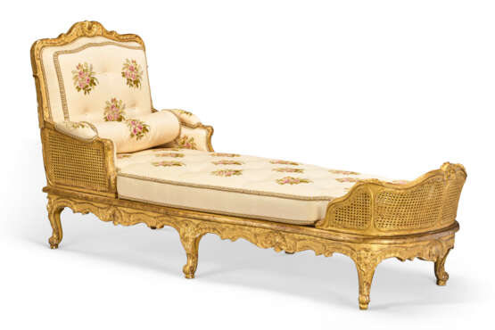 A REGENCE GILTWOOD AND CANED DUCHESSE - photo 1