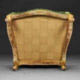 A PAIR OF LATE LOUIS XV GILTWOOD FAUTEUILS - фото 7