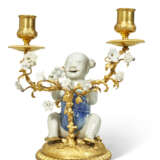 A PAIR OF LOUIS XV ORMOLU-MOUNTED CHINESE AND FRENCH PORCELAIN TWO BRANCH CANDELABRA - photo 5