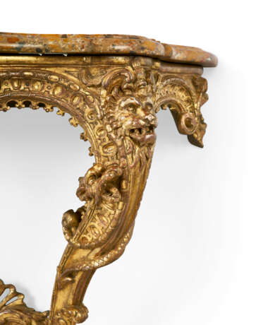 A PAIR OF FRENCH GILTWOOD CONSOLE TABLES - фото 5