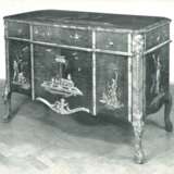 A GERMAN ORMOLU-MOUNTED SYCAMORE, AMARANTH AND MARQUETRY CYLINDER BUREAU - photo 16