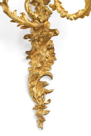 A PAIR OF LOUIS XV ORMOLU TWO-BRANCH WALL-LIGHTS - photo 3