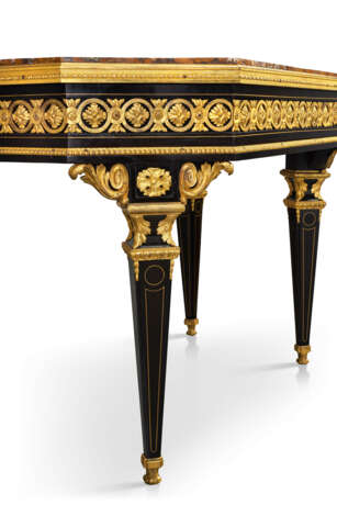 A LATE LOUIS XV ORMOLU-MOUNTED EBONY SIDE TABLE - photo 5