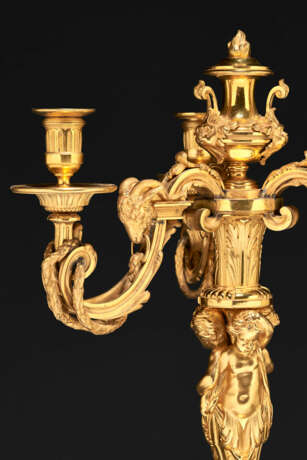 A PAIR OF LATE LOUIS XV ORMOLU THREE-BRANCH CANDELABRA - photo 4