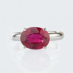 Juwelier Wilm. Pink-Turmalin Ring.