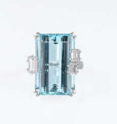 Farbintensiver Aquamarin-Diamant Ring.