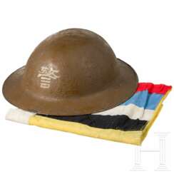 Stahlhelm und Flagge, 1. Hälfte 20. Jhdt.