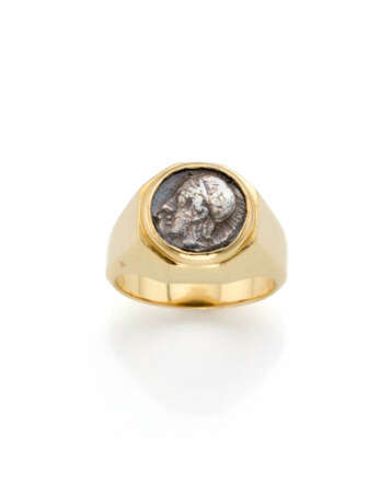 BULGARI | Yellow gold "gemme nummarie" ring, inscr… - photo 1