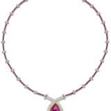 Diamond, ruby and white gold necklace accented wit… - Foto 1