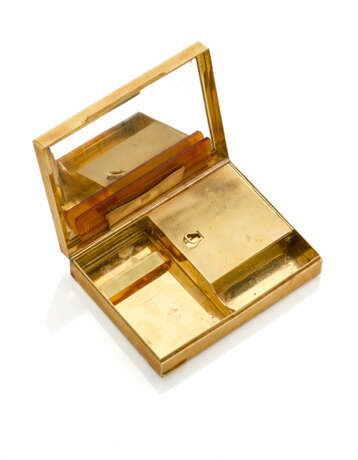 Yellow chiselled gold powder case with comb and in… - Foto 2