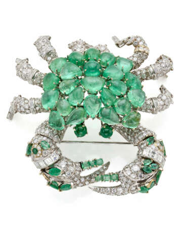 Diamond, emerald and white gold crab shaped brooch… - Foto 1