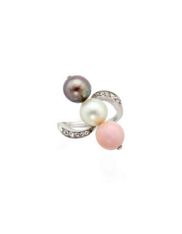 White, black and conch pearl, diamond and platinum… - photo 2