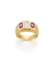 Oval ct. 0.50 circa diamond and ruby yellow gold r…