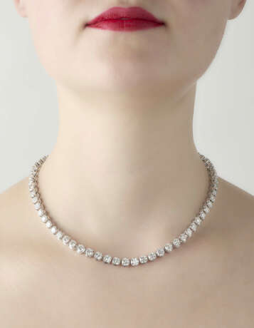 Round diamond and white gold tennis necklace, diam… - photo 2