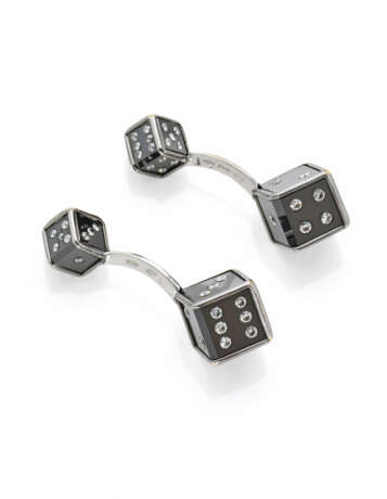 Dice shaped white gold cufflinks with four black c… - Foto 1