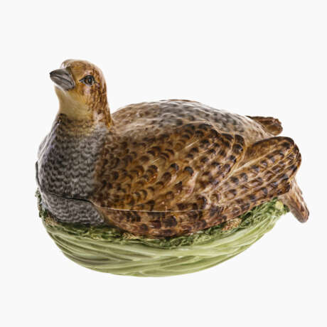 A partridge in a nest as a box. Meissen, 18th century - photo 1