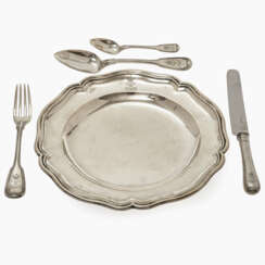 A five-piece place setting from a service of King Ludwig II of Bavaria consisting of a plate, knife, fork, spoon and dessert spoon. Munich, circa 1850, Joseph II Westermayer (Mayerhofer)