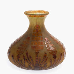 A glass vase, "Le Verre Francais". France, circa 1920 Charles Schneider (Château-Thierry 1881-1953 Épinay-sur-Seine)