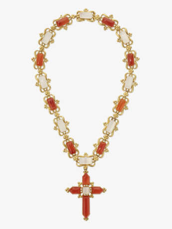 A parure with carnelians and chalcedonies. France, circa 1830-1840 - фото 2