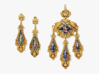 A demi-parure consisting of a pendant and a pair of drop earrings with miniatures in enamel painting. Germany, circa 1840 - 1850