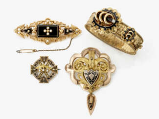 Three brooches and a bracelet. 2nd half of the 19th century