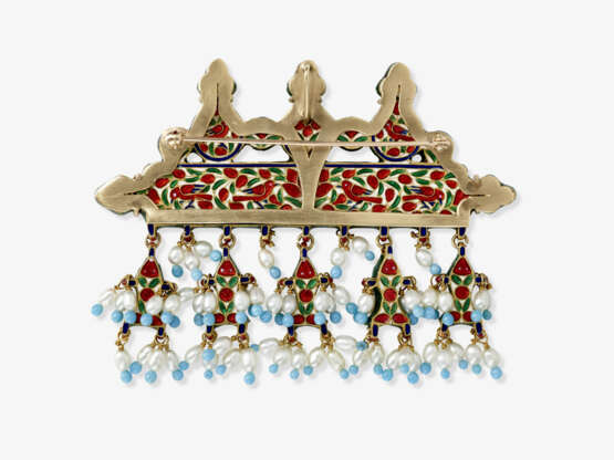 A pendant/brooch with white sapphires, rubies, pearls, glass beads and enamel. Probably Rajasthan, India, end of the 19th century - photo 3