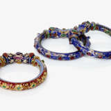 Three bangles with elephant heads with white sapphires and enamel. India, 20th century - photo 2