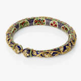 A bangle with white sapphires and enamel. India, probably Rajasthan, late 19th / early 20th century - photo 3