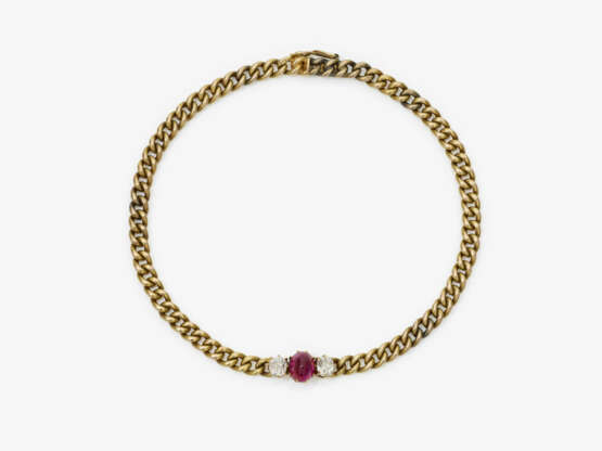 A curb bracelet with ruby and old-European-cut diamonds. Circa 1900-1910 - photo 1