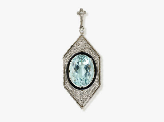 A pendant with aquamarine and diamonds. Germany, circa 1920 - photo 1