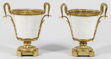 Paar luxuriöse Napoleon III.-Champagnerkühler