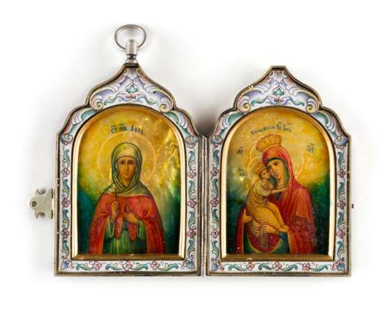 A FINE SILVER-GILT AND ENAMEL DIPTYCH SHOWING ST. ANNA OF KASIN AND THE MOTHER OF GOD 'POCHAEVSKAYA' - photo 1