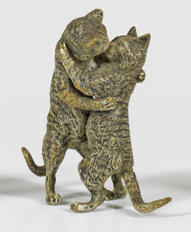 Figurengruppe mit Katzen als Liebespaar - Foto 1