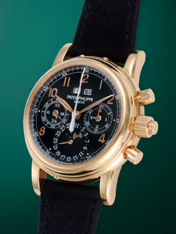 PATEK PHILIPPE REF. 5004R-014, A RARE AND HIGHLY ATTRACTIVE GOLD PERPETUAL CALENDAR SPLIT SECONDS CHRONOGRAPH WRISTWATCH - photo 2